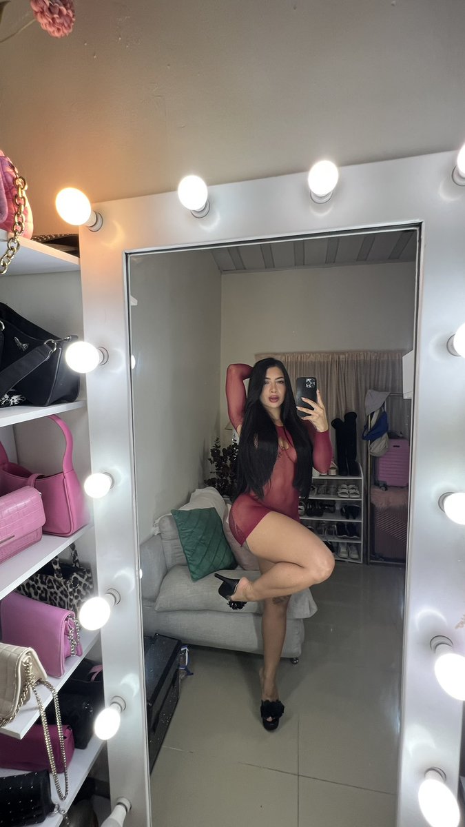 Te espero en mi only onlyfans.com/saduargonzalez