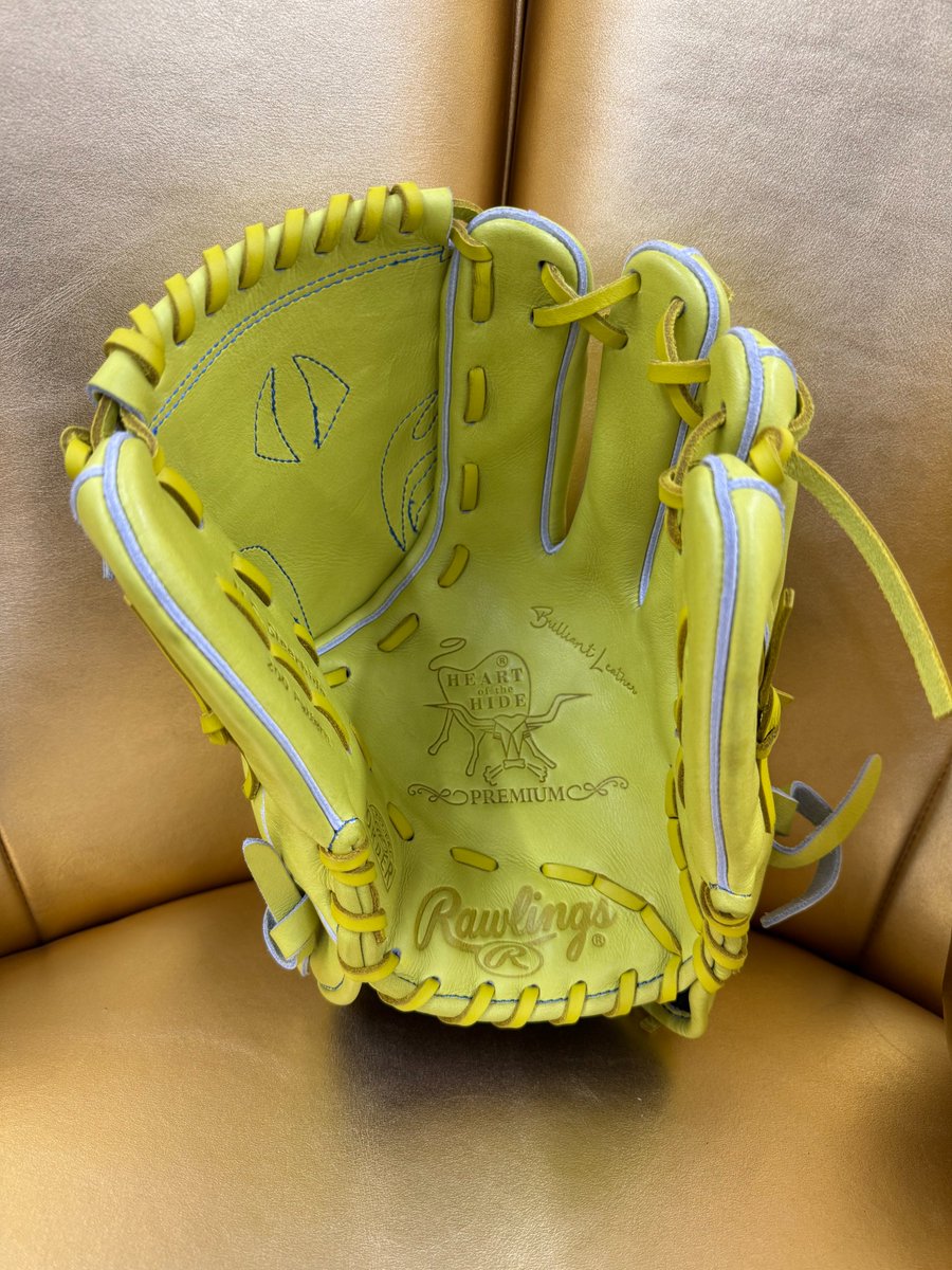 「HOH® PREMIUM」2025年ニューカラー
＃ジャズイエロー

＃ローリングス
＃rawlings
#グラブ　
＃投手　
＃ピッチャー
＃野球　
＃jazzyellow
rawlings.co.jp/products/glove…
