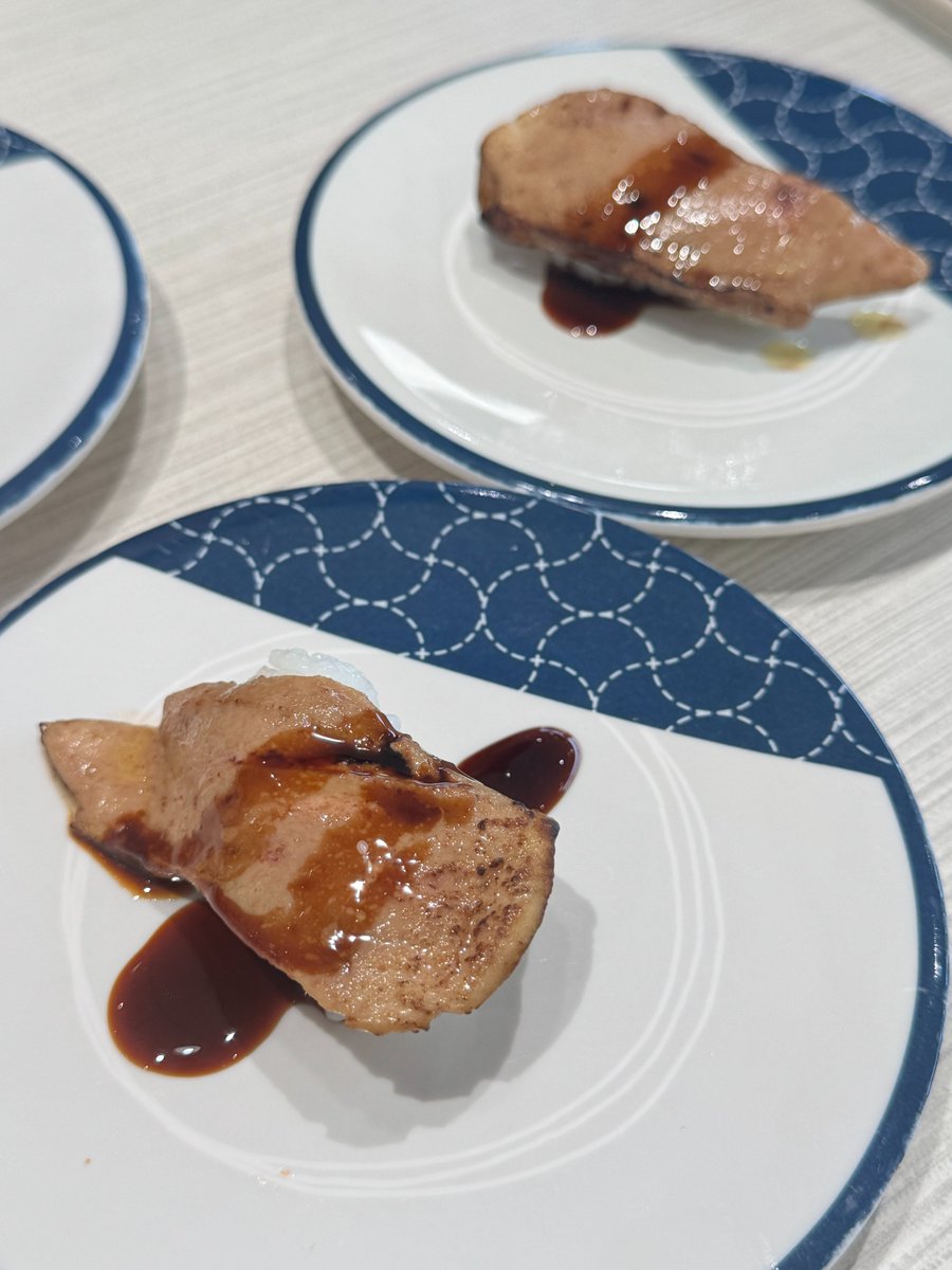Alebert.JP (@alebert_jp) on Twitter photo 晴れた日に外で寿司ランチ🍣☀️
みなさんの今日のランチは何ですか?
今日もよろしくお願いします!
#アウトドア #お寿司 #夏休み #今日もよろしく 晴れた日に外で寿司ランチ🍣☀️
みなさんの今日のランチは何ですか?
今日もよろしくお願いします!
#アウトドア #お寿司 #夏休み #今日もよろしく