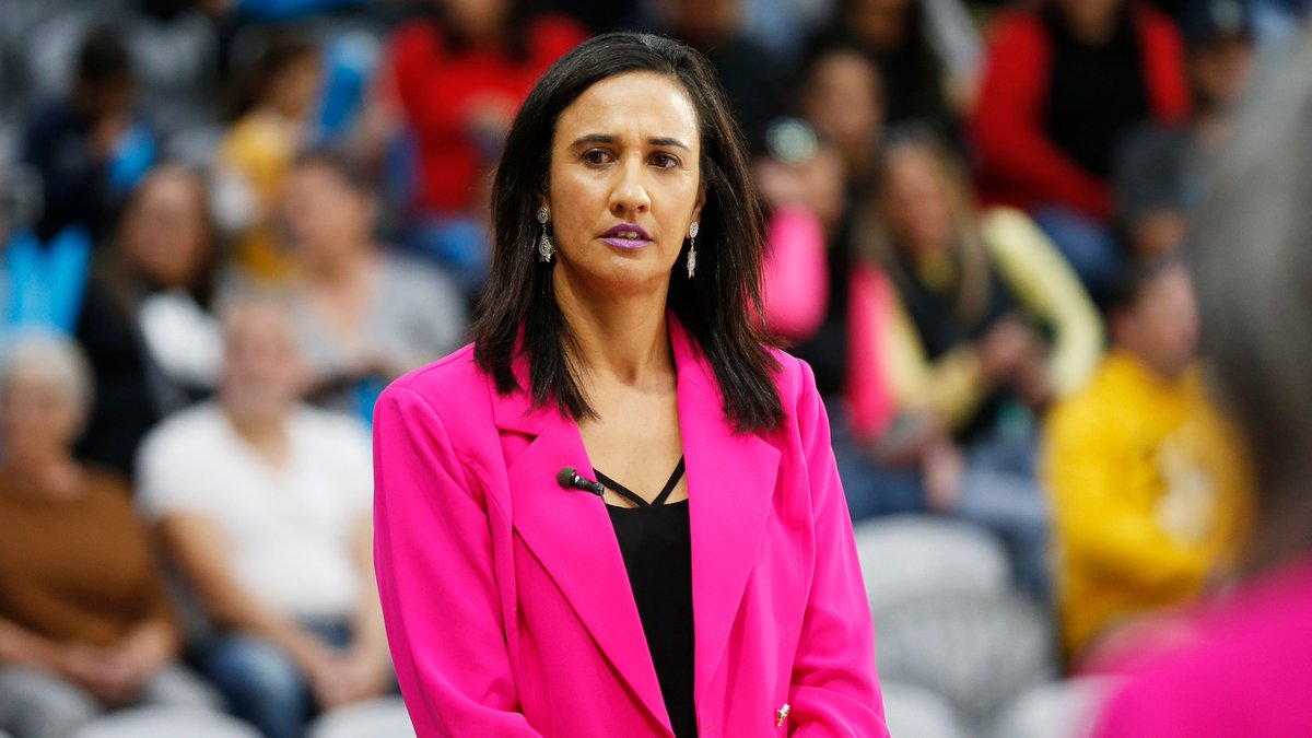 'The NBA of netball': Silver Ferns flock to Aussie as 'Fireferns' take shape | bit.ly/47zCPG3 | #SSNsignings #netballchaos