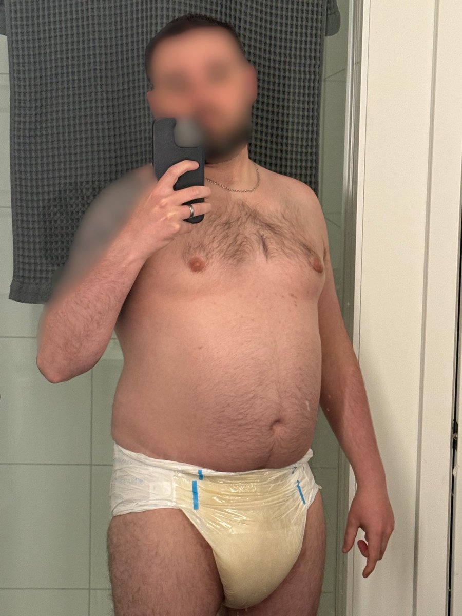 24 hours later, I shouldn’t still be in the same diaper. But this megamax did its job well!