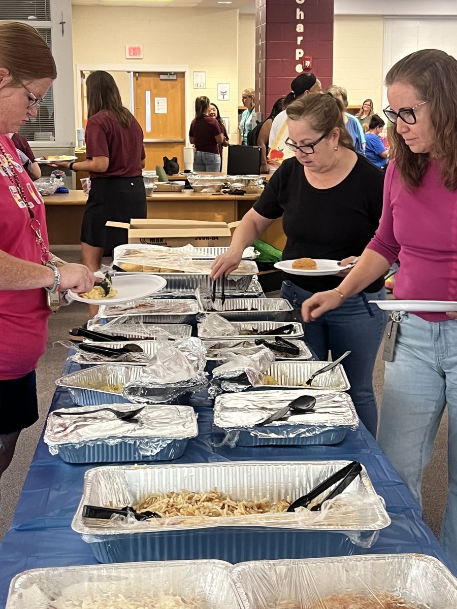 ShilohValleyES's tweet photo. We had an incredible kickoff to the new school year with the BEST staff around! 💫 A huge thank you to our amazing PTA for treating our team to breakfast this morning. We’re ready for an amazing year ahead! ❤️💙💚🖤 #LaunchingLEADers @AGHoulihan @TopperJenn58692 @UCPSNC https://t.co/3cNYVVaySH