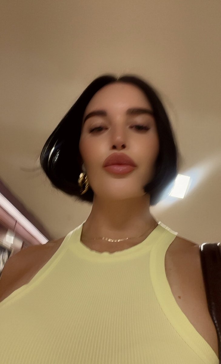 Blurry Monday that keeps going. 📑📃