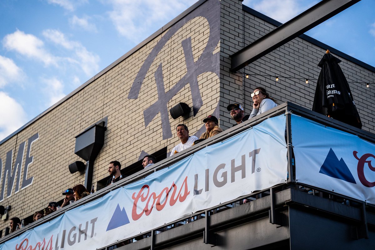 thirdandhomebar's tweet photo. The Sounds are back in town for two weeks in a row, so come catch a game from your favorite balcony! Join us Tuesday through Friday this week and next from 4pm until the end of the game. Spend both weekends with us as well from 3pm until the end of the game ⚾ https://t.co/ryMBGAGAcu