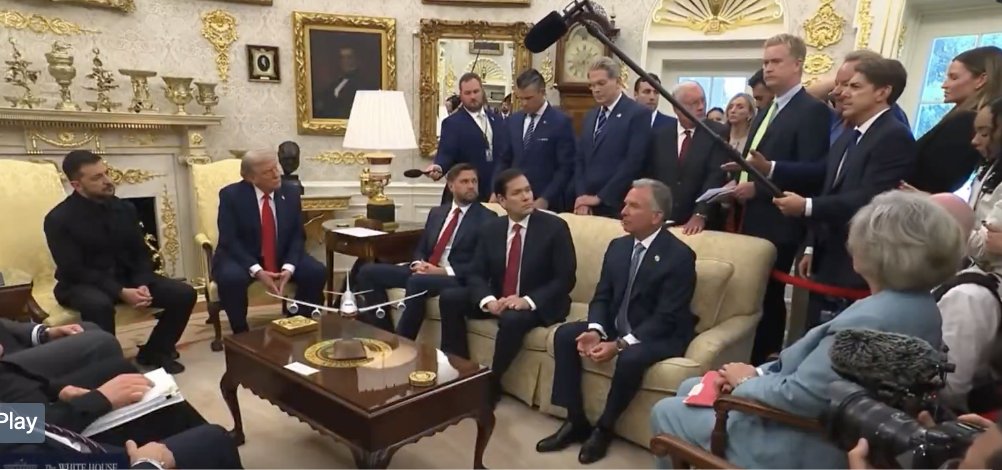 Z planned well. Learned from the last disaster. Brought backup. Dissed Trump, then promised him money (which Trump was too dumb to realize would be impounded Putin money) made nice with the morons called the Press and then continued to fight against a murderous dictator.