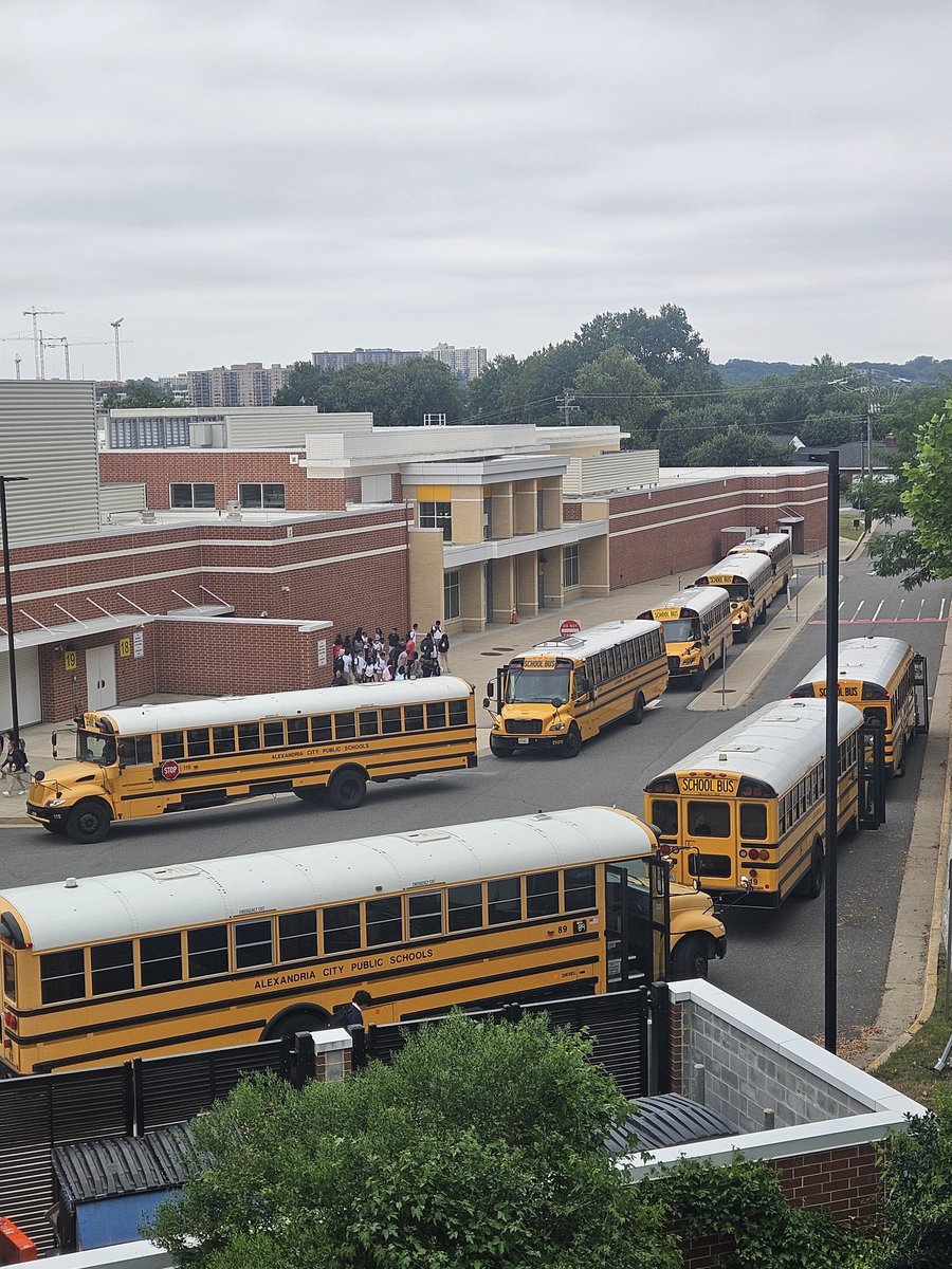 Patrick Henry School ACPS tweet media