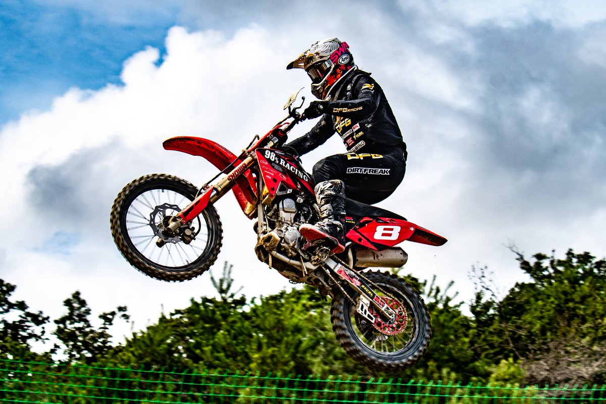 minori_MX_16's tweet image. 久しぶりに、9/20,21に行われる全日本に出ます！！
今年からはエンジョイライダーなので、あまり結果にこだわりすぎず、楽しく走ります！なので優しい目で見ていただけると嬉しいです笑

暑さが少しでも落ち着いてるといいな〜
是非会場へ観戦しに来てください〜！
#JMX #LMX