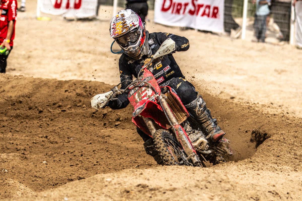 minori_MX_16's tweet image. 久しぶりに、9/20,21に行われる全日本に出ます！！
今年からはエンジョイライダーなので、あまり結果にこだわりすぎず、楽しく走ります！なので優しい目で見ていただけると嬉しいです笑

暑さが少しでも落ち着いてるといいな〜
是非会場へ観戦しに来てください〜！
#JMX #LMX