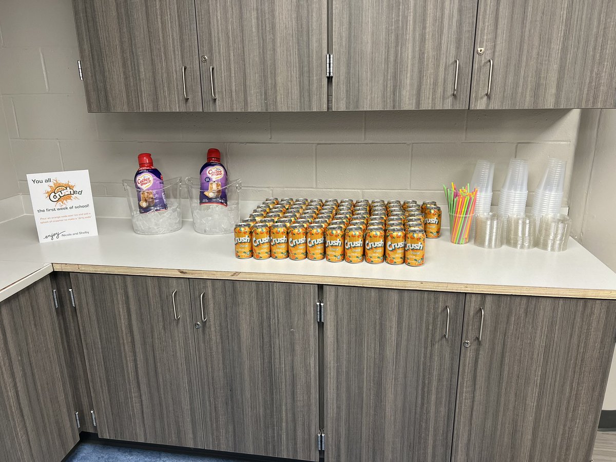 Just a little treat for our staff since they “CRUSHED” the first week of school 🍊 #BulldogsBelieve #TeamHES #WISDgreatness <a href="/NDonaldsonEdu/">Nicole Donaldson</a> <a href="/I_T_Holleman/">Holleman Elementary</a>
