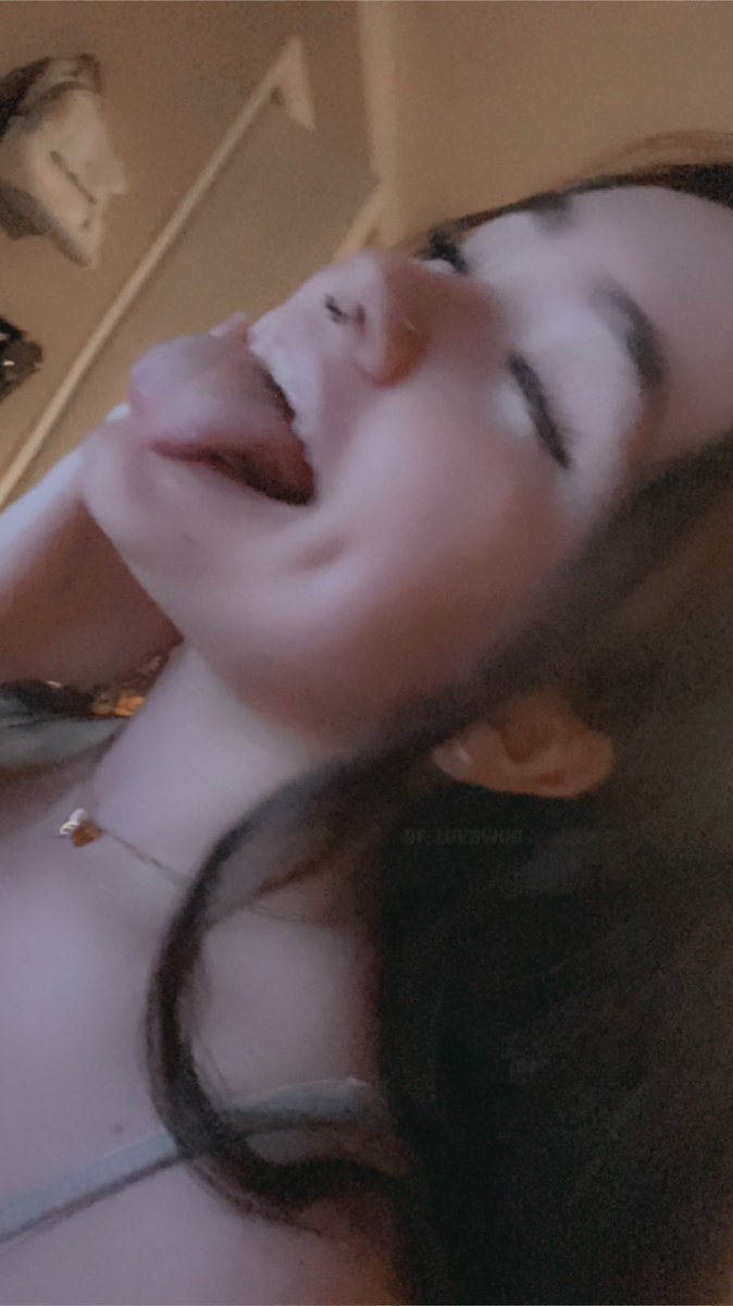 puppy girls take normal selfies challenge