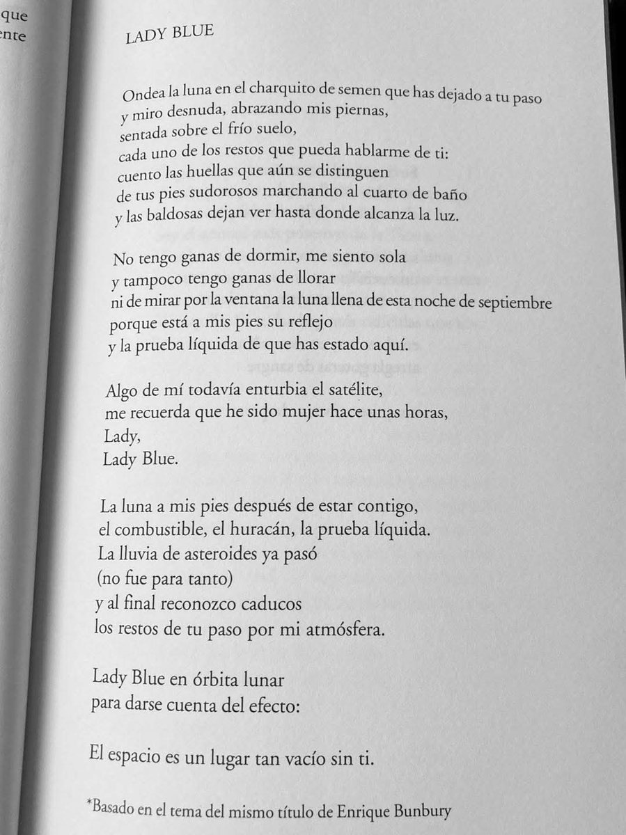¡Enrique Bunbury es sinónimo de literatura! 📙✍🏻

El espectacular poema escrito por #AlmudenaVidorreta inspirado en la letra ‘Lady Blue’ de Bunbury y tomado de la antología “23 pandoras”(2009) editada por Vicente Muñoz Álvarez para Baile del Sol.

#EnriqueBunbury #LadyBlue