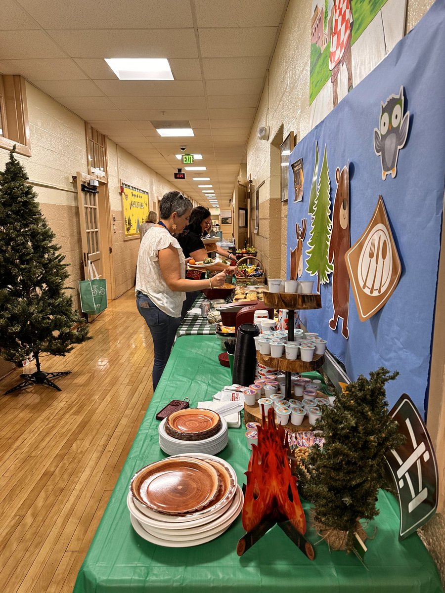 chasebcps's tweet image. Thanks to our Chase PTA for providing us with an awesome lunch today! We appreciate your time and support!