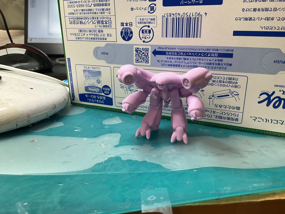 mokubaza's tweet image. 寝る前にセットしたFMDから朝取れの収穫物
さて、凹凸の少ないガーモのポリゴン数が一番多いのが納得いかん
#モスピーダ
#Robotech