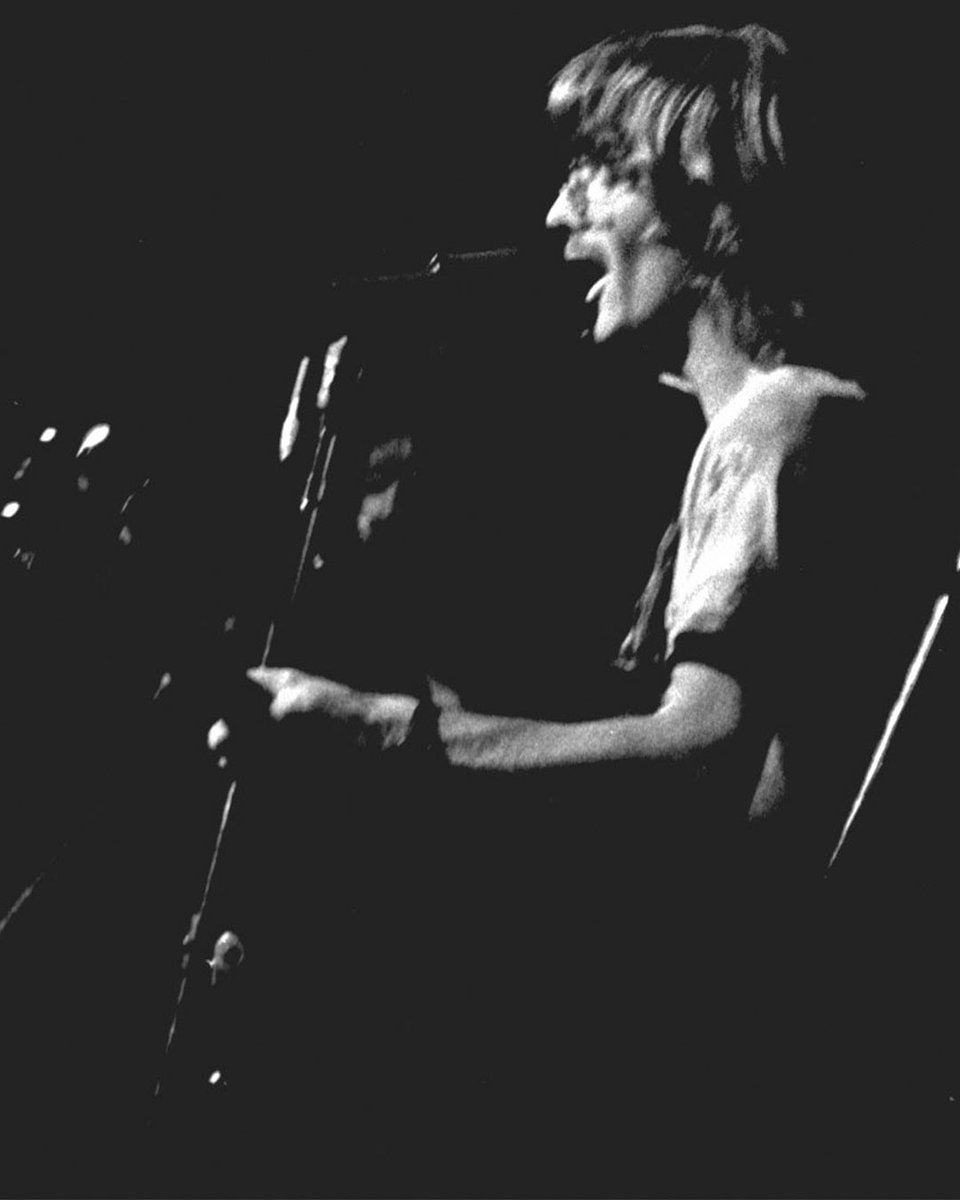 GratefulDead's tweet image. "Good evening and welcome to the Fillmore West. Tonight you're going to spend an evening with the Grateful Dead."

While recording American Beauty, the Dead played a three-night run at the Fillmore West from August 17–19, 1970. Billed as ‘Three Evenings With the Grateful Dead,’…