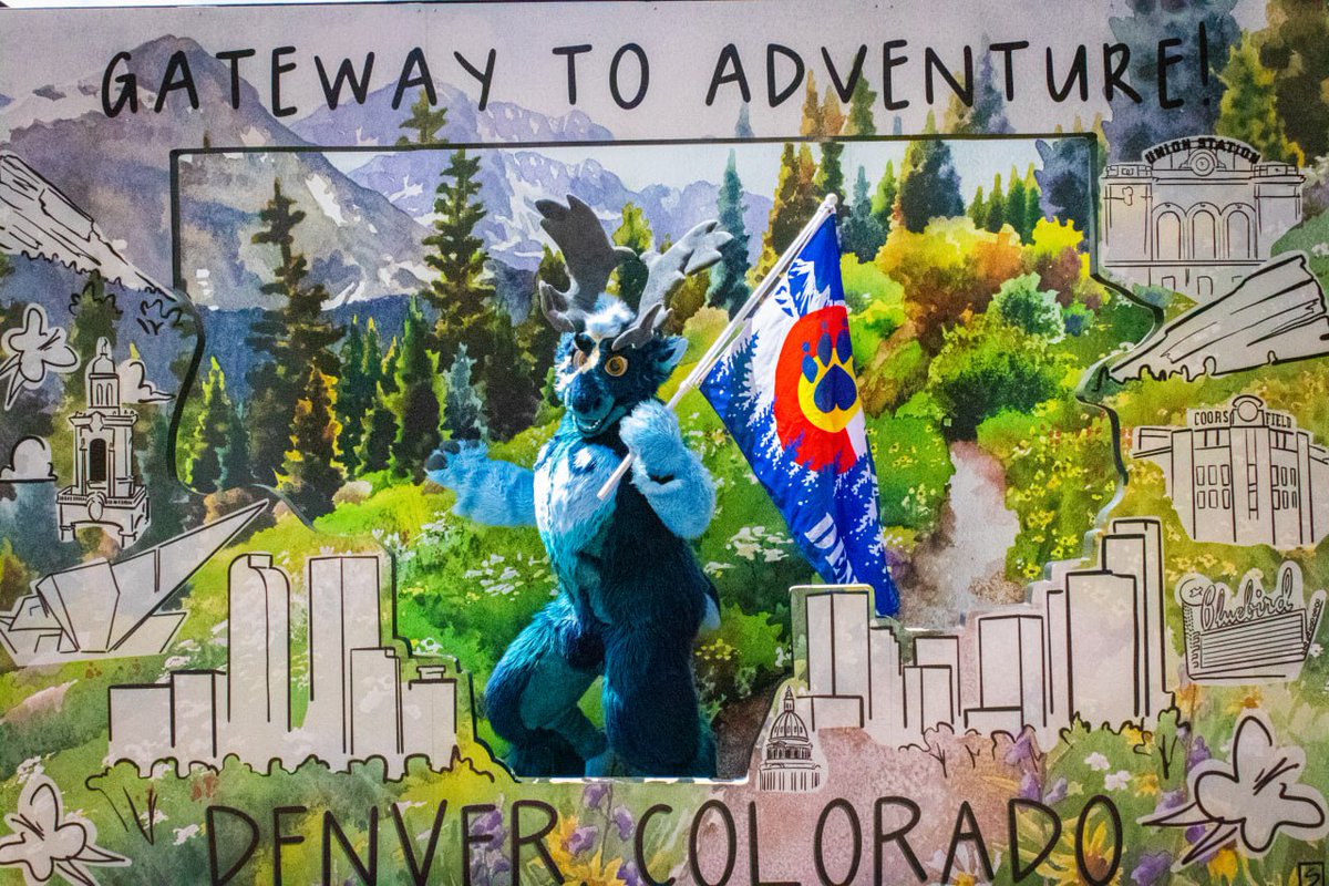 As we get closer to the con, please remember that minors are welcome! If you are under 18, please remember that you will need a parent with you to check in along with our consent form found on our site (🔗👇). 13 and under folks will need to be with a parent at all times!