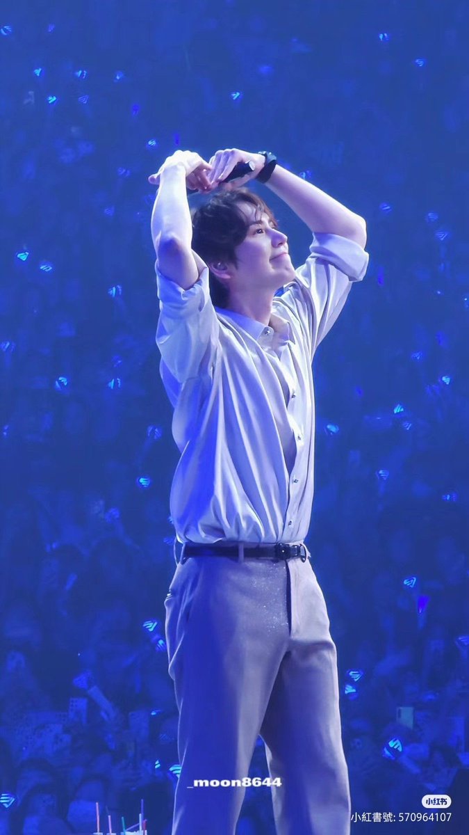 880203pics's tweet photo. #KYUHYUN #superjunior  
#규현 #규현아_사랑해 https://t.co/J93Qv9gxrp