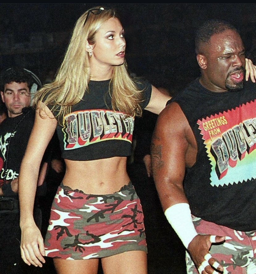 Clairo and Malice with the same birthday