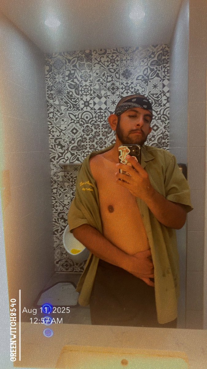 Queercholo tweet media