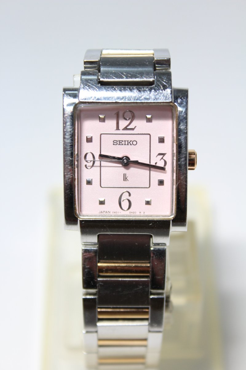 GshockTkhs's tweet photo. SEIKO LUKIA 1N01-0EA0 pink rectangle analog vintage https://t.co/iSpzT70oPF #seikolukia #vintageseiko #pinkwatch https://t.co/DQY1AEfoZ6