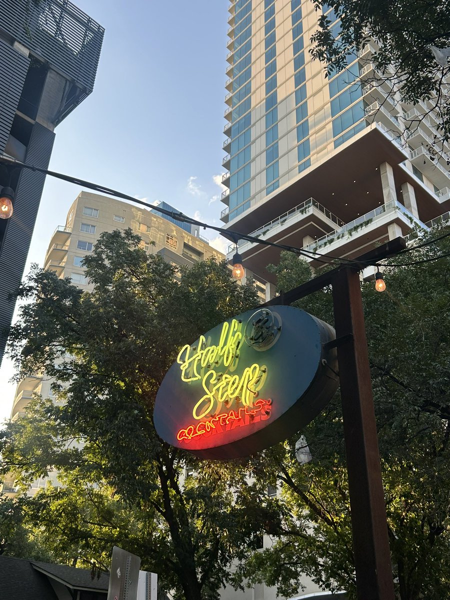 We’re here at Half Step, and so are the good vibes.

Come unwind after Big Summit Day 1 with fellow ecommerce folks.

🕢 7:30–9:00 PM
 📍 75 ½ Rainey St
 💬 Chill hangs, sharp minds, cocktails on deck

We’ll see y’all soon! 👋🏼

 #ATX #Shopify #ecommerce