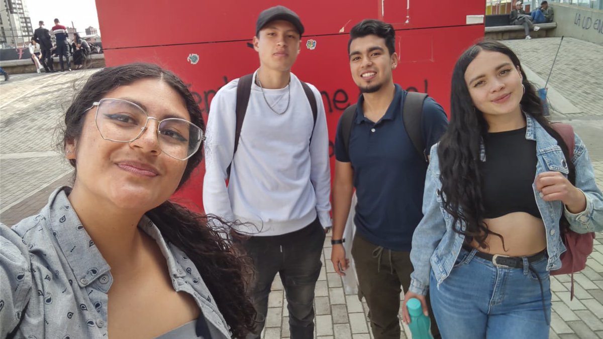 diegodemillos09's tweet photo. Cerrando una etapa y comenzando un nuevo ciclo lleno de objetivos. 🎓✨😄 🎉 #sportbussiness #bienestarysalud #recreation #Deportes  #Cultura  #administración #Graduation https://t.co/Y6uVD4ZSvN