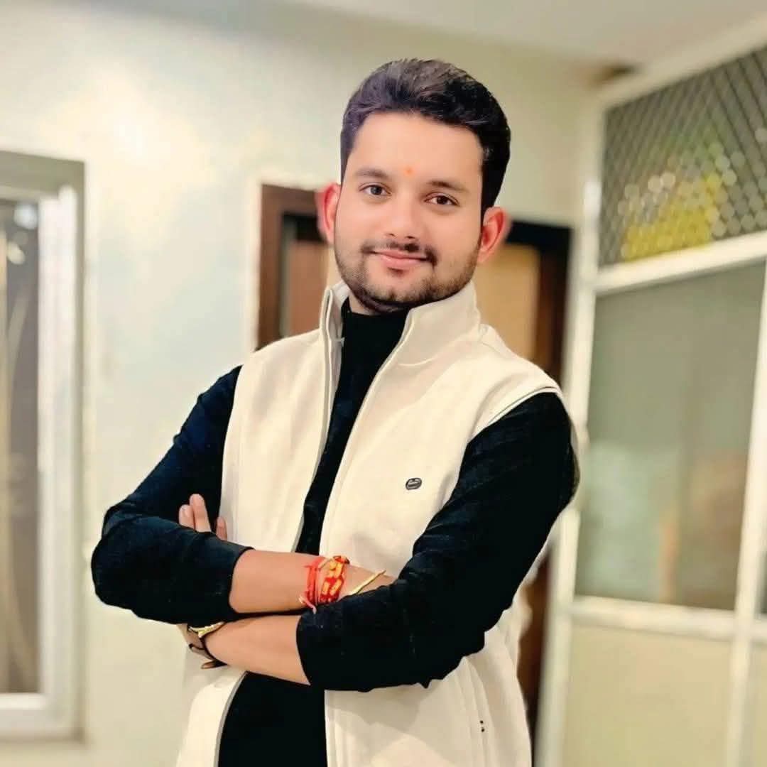 ये तो इक रस्म ए जहाँ है जो अदा होती है वर्ना सूरज की कहाॅ सालगिरह होती है.. जन्मदिन की असीम अनंत अगाध अपरिमित बधाई एंव अनंत शुभकामनाएं  <a href="/Sharp/">SHARP✨</a> speaker Rohit Mukhiya ji.💐 महादेव की कृपा सब दिन बनी रहें 🎉