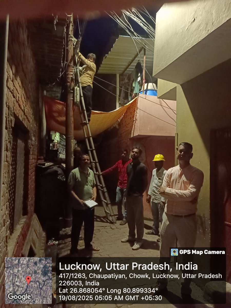 SDO THAKURGANJ (@sdothakurganj) on Twitter photo लेसा सेंट्रल जोन के चौक मंडल के अंतर्गत ठाकुरगंज खंड के राधा ग्राम उपकेंद्र से पोषित हाई लॉस फीडर पर विभागीय कर्मचारियों के साथ विधुत चोरी रोकथाम अभियान चलाया जा रहा है। <a href="/ChairmanUppcl/">Chairman Uppcl</a> <a href="/MVVNLHQ/">Madhyanchal Vidyut Vitran Nigam Limited</a> <a href="/Mvvnlcisgomti2/">CE Lesa Central Zone</a> <a href="/aksharmaBharat/">A K Sharma</a> <a href="/SE_EUDC_CHOWK/">SE EUDC - CHOWK</a> <a href="/MVVNLmd/">MVVNL</a> लेसा सेंट्रल जोन के चौक मंडल के अंतर्गत ठाकुरगंज खंड के राधा ग्राम उपकेंद्र से पोषित हाई लॉस फीडर पर विभागीय कर्मचारियों के साथ विधुत चोरी रोकथाम अभियान चलाया जा रहा है। <a href="/ChairmanUppcl/">Chairman Uppcl</a> <a href="/MVVNLHQ/">Madhyanchal Vidyut Vitran Nigam Limited</a> <a href="/Mvvnlcisgomti2/">CE Lesa Central Zone</a> <a href="/aksharmaBharat/">A K Sharma</a> <a href="/SE_EUDC_CHOWK/">SE EUDC - CHOWK</a> <a href="/MVVNLmd/">MVVNL</a>