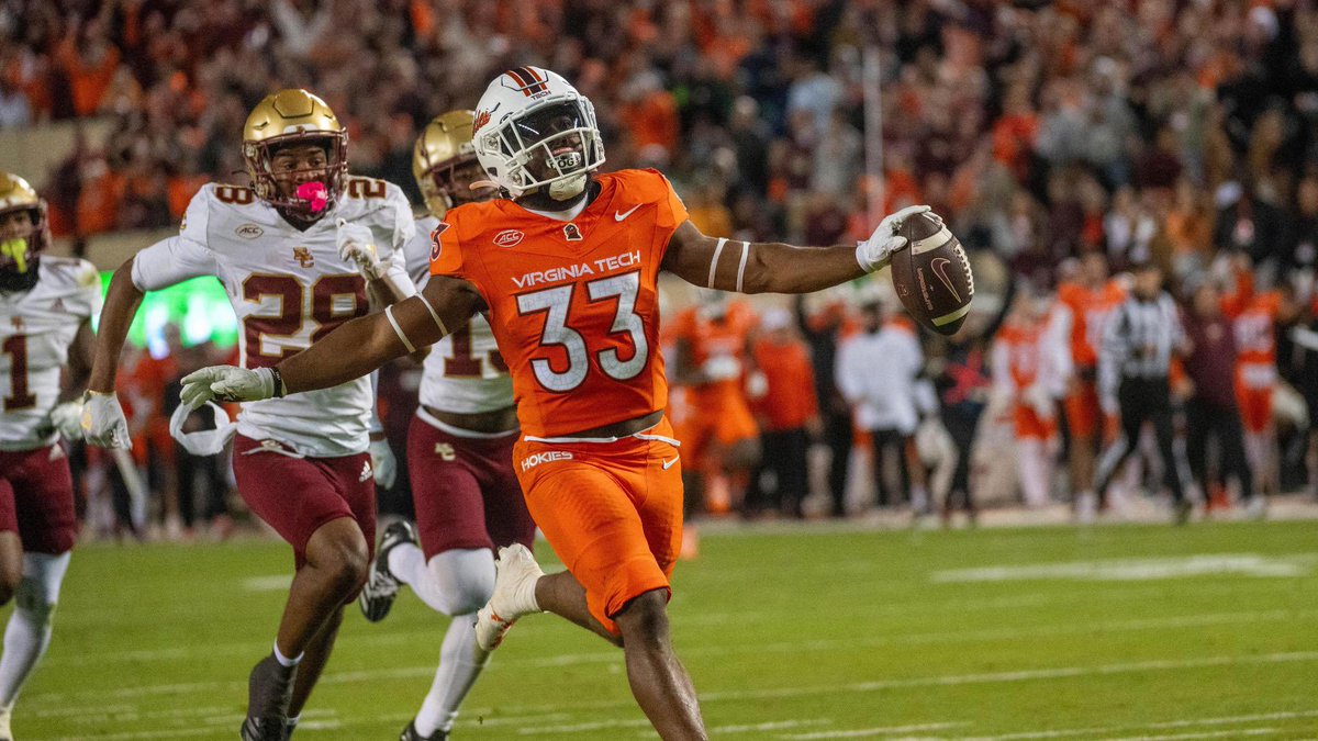 Christian“Duck”Freeman (@c5reeman) on Twitter photo I am blessed to receive another D1 offer from <a href="/HokiesFB/">Virginia Tech Football</a> . <a href="/CoachEBrooks/">Elijah Brooks</a> <a href="/CoachPrioleauVT/">Pierson Prioleau</a> <a href="/E_clazz/">E. Campbell Jr.</a> <a href="/Bulldog_Recruit/">Southeast Raleigh Football Bulldog Recruit</a> <a href="/Mrlockdown_92/">The Island</a> <a href="/NPCoachJeff/">Jeff@nationalpreps.com</a> <a href="/TomLoy247/">Tom Loy</a> <a href="/JoelBryantHSOT/">Joel Bryant - HighSchoolOT 🏈</a> <a href="/247recruiting/">247Sports Recruiting</a> <a href="/on3recruits/">Follow <a href="/Rivals/">Rivals</a></a> @Rivals I am blessed to receive another D1 offer from <a href="/HokiesFB/">Virginia Tech Football</a> . <a href="/CoachEBrooks/">Elijah Brooks</a> <a href="/CoachPrioleauVT/">Pierson Prioleau</a> <a href="/E_clazz/">E. Campbell Jr.</a> <a href="/Bulldog_Recruit/">Southeast Raleigh Football Bulldog Recruit</a> <a href="/Mrlockdown_92/">The Island</a> <a href="/NPCoachJeff/">Jeff@nationalpreps.com</a> <a href="/TomLoy247/">Tom Loy</a> <a href="/JoelBryantHSOT/">Joel Bryant - HighSchoolOT 🏈</a> <a href="/247recruiting/">247Sports Recruiting</a> <a href="/on3recruits/">Follow <a href="/Rivals/">Rivals</a></a> @Rivals