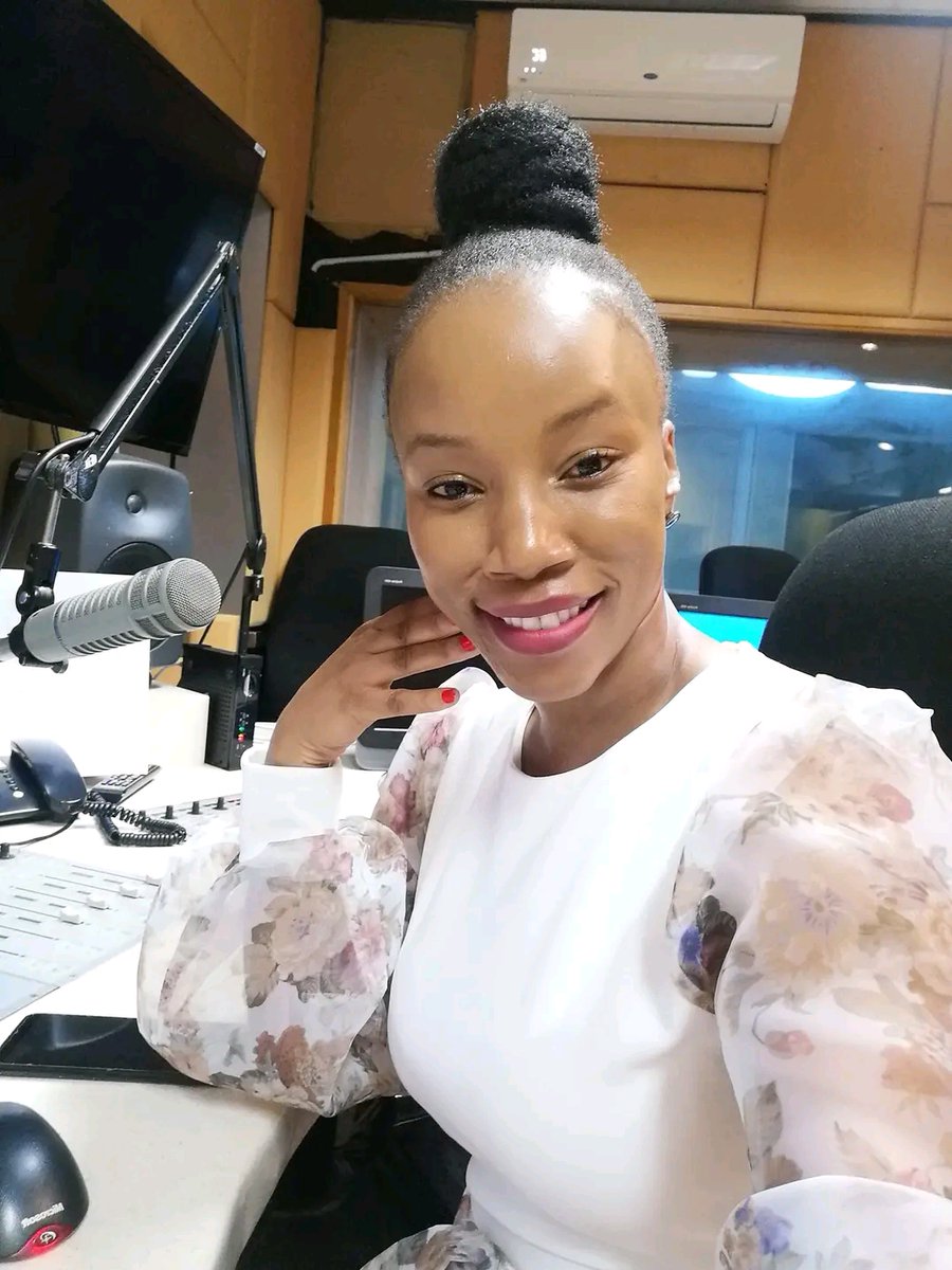 Ulibo Lokuqala no-<a href="/Phindi_P_/">Phindi P</a> kusukela ngo-03:00-05:00 
ukhozifm.co.za
#UliboLokuqala #UkhoziFM #UkhoziFM #ImbokodoInamandla