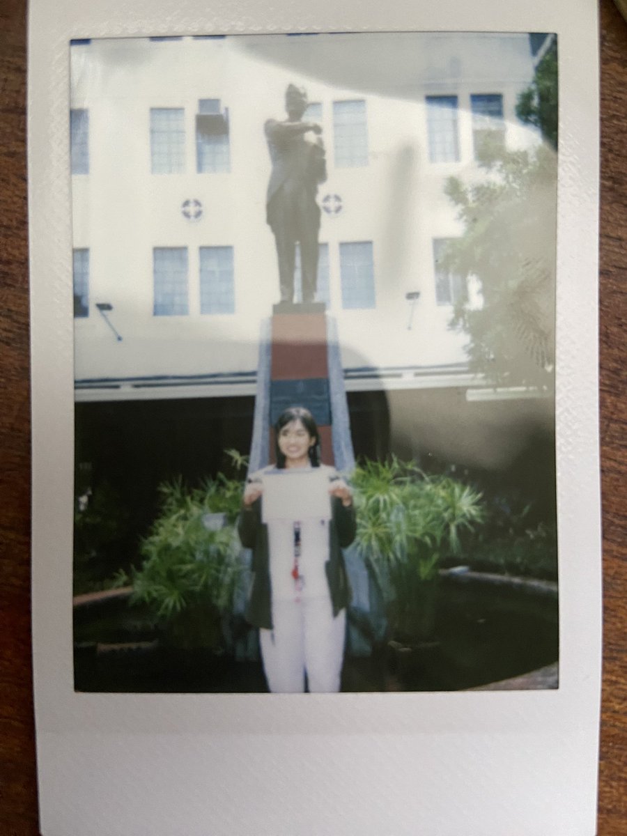 takoomisan's tweet photo. yippieeee made it to the Dean's List 🤩🥳 https://t.co/4Rw2aFYscK