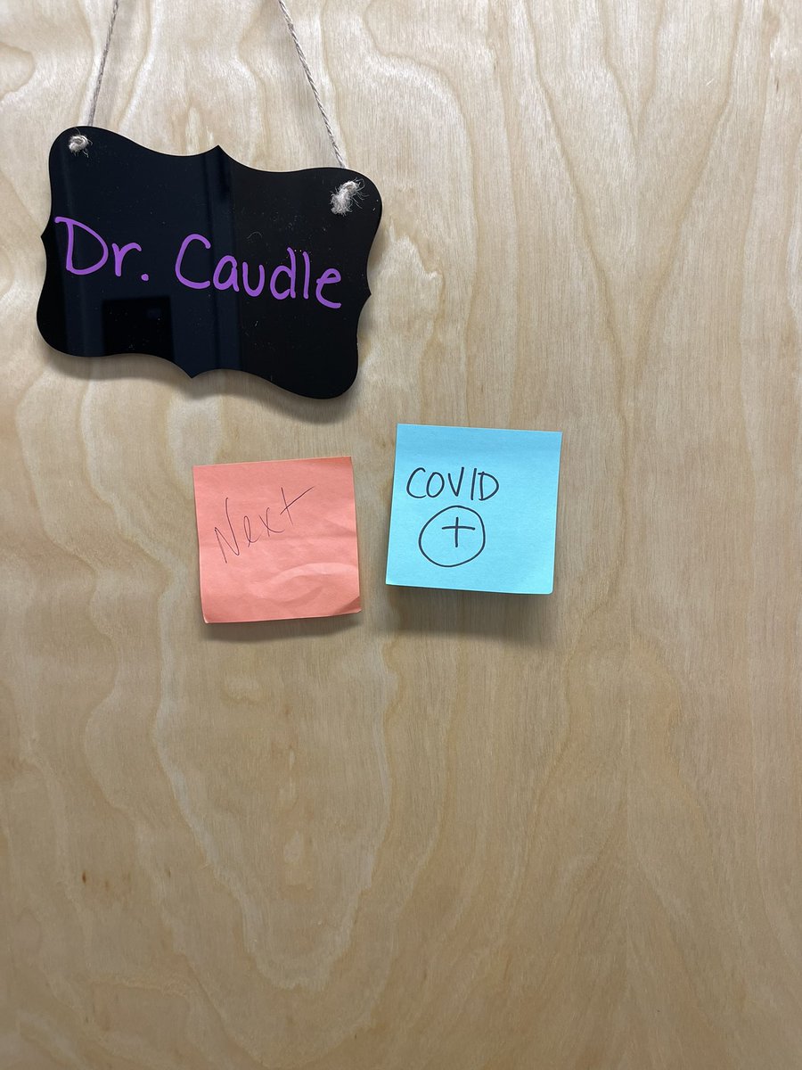 Dr. Jen Caudle (@drjencaudle) on Twitter photo Hiya. 👋🏾. Family doc here.
I’m still wearing what’s in the pic on the left because I keep seeing what’s in the pic on the right. 
Covid is still out here, y’all. Be safe Hiya. 👋🏾. Family doc here.
I’m still wearing what’s in the pic on the left because I keep seeing what’s in the pic on the right. 
Covid is still out here, y’all. Be safe