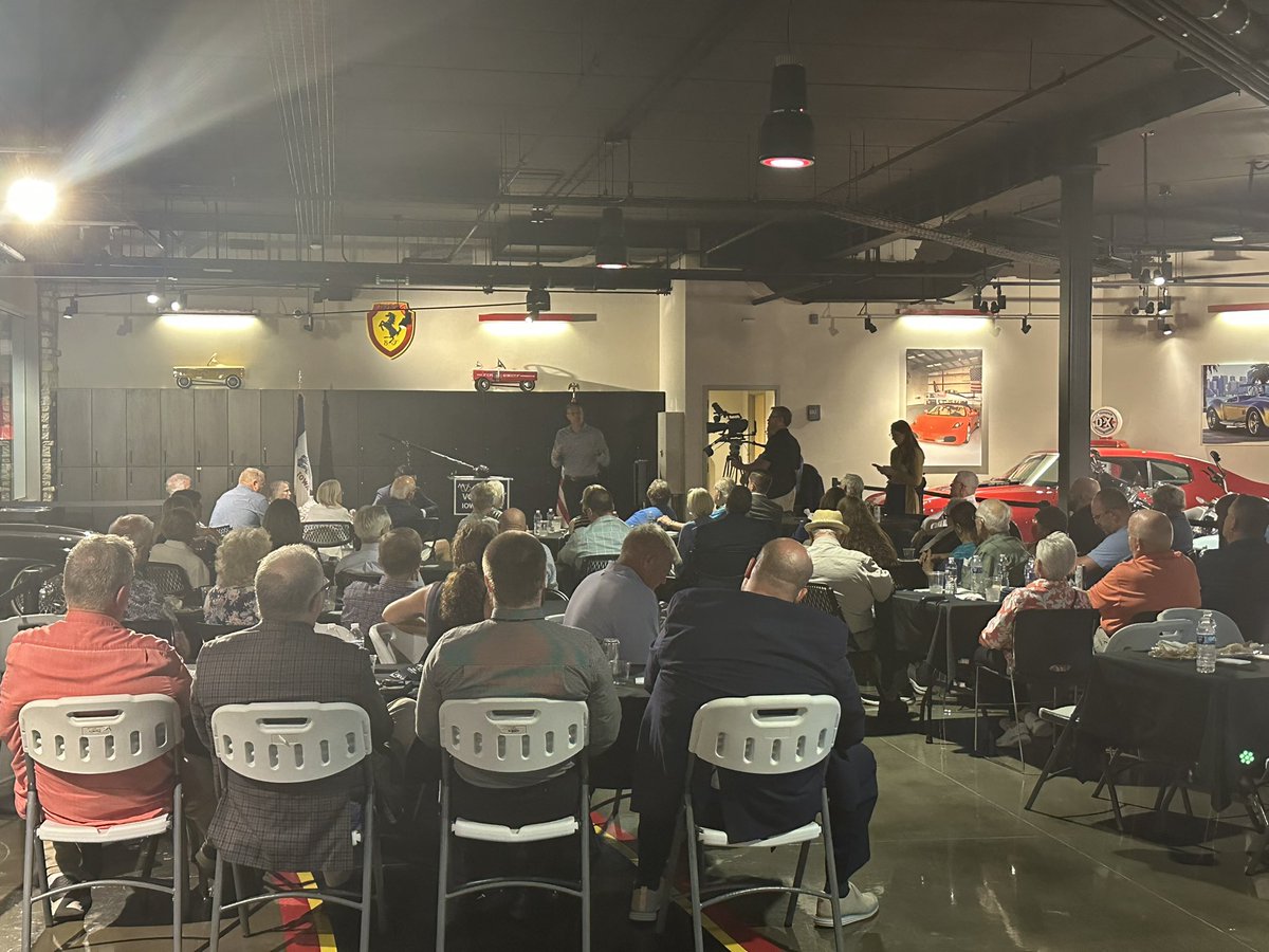 Randy Feenstra (@randyfeenstra) on Twitter photo Tonight, I was in Davenport supporting my friend, <a href="/IowansForMike/">Iowans For Mike Vondran</a>, and his re-election campaign for the 94th District of the Iowa House.
Mike is committed to growing Iowa, using common sense, balancing the budget, and keeping Iowans safe.
I look forward to seeing him re-elected! Tonight, I was in Davenport supporting my friend, <a href="/IowansForMike/">Iowans For Mike Vondran</a>, and his re-election campaign for the 94th District of the Iowa House.
Mike is committed to growing Iowa, using common sense, balancing the budget, and keeping Iowans safe.
I look forward to seeing him re-elected!