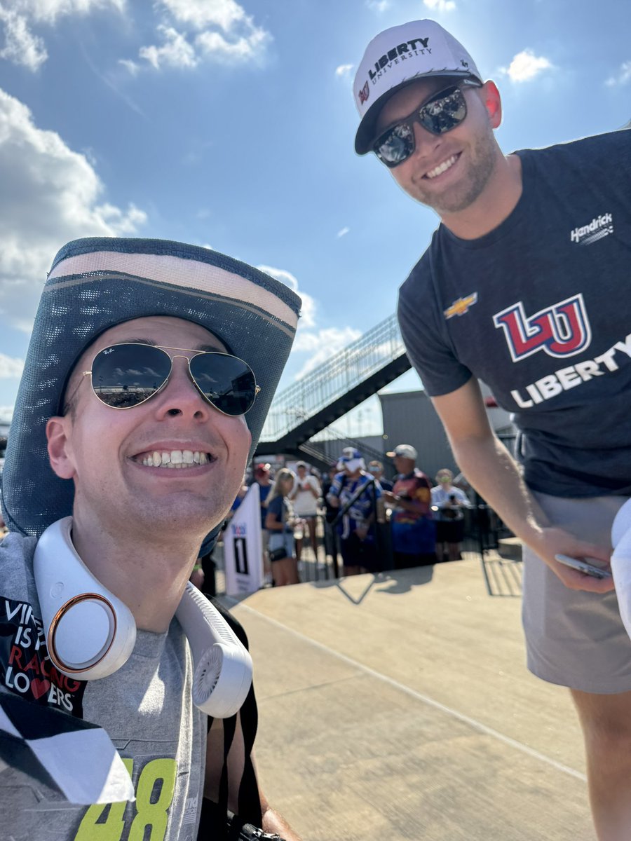 spartyryanh's tweet image. Vacation well spent in Virginia🤘🏻🤠🍖🏁@NASCAR @RichmondRaceway @WilliamByron @TeamHendrick @RossChastain @TeamChevy @TeamTrackhouse