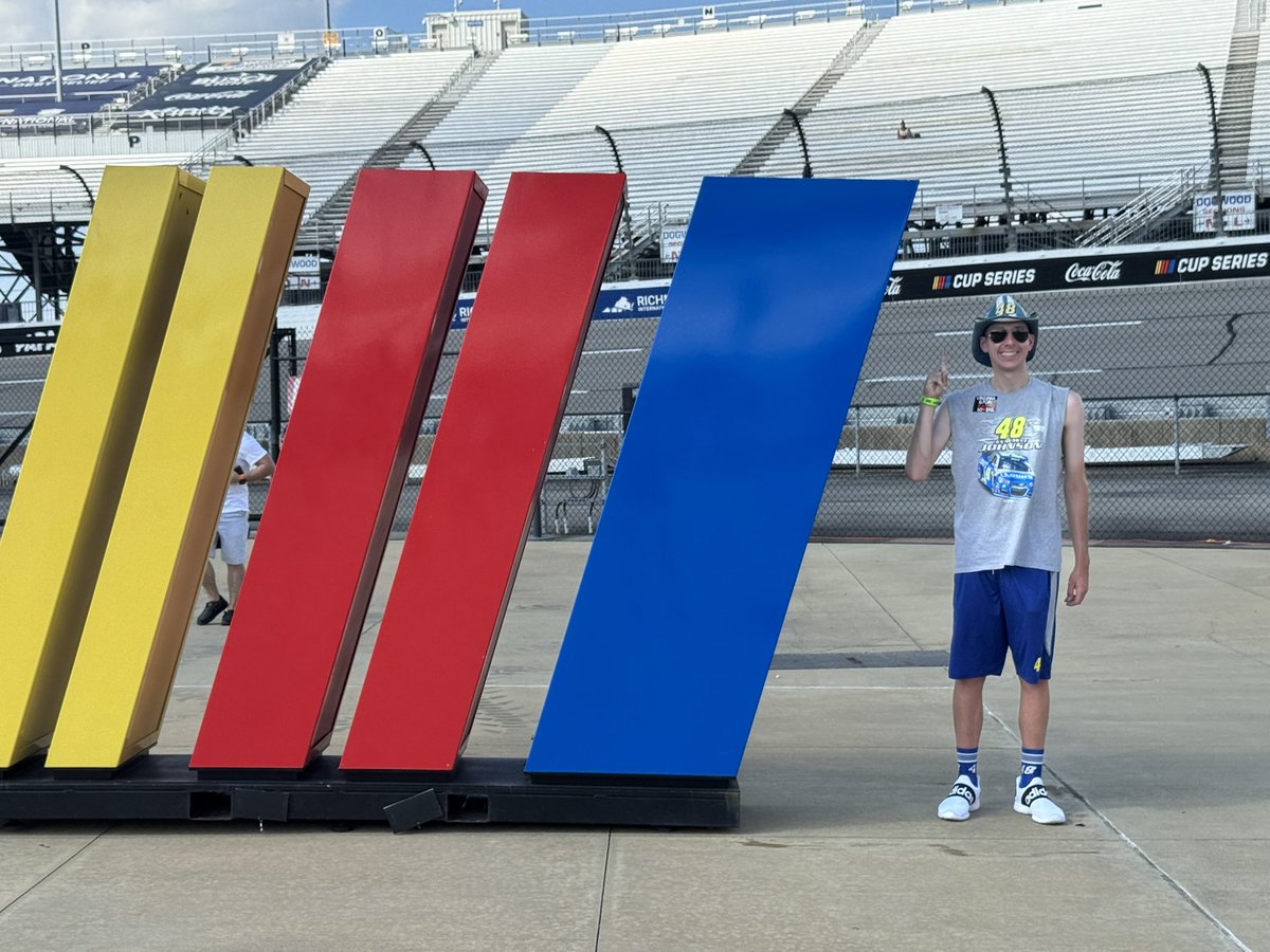 spartyryanh's tweet image. Vacation well spent in Virginia🤘🏻🤠🍖🏁@NASCAR @RichmondRaceway @WilliamByron @TeamHendrick @RossChastain @TeamChevy @TeamTrackhouse