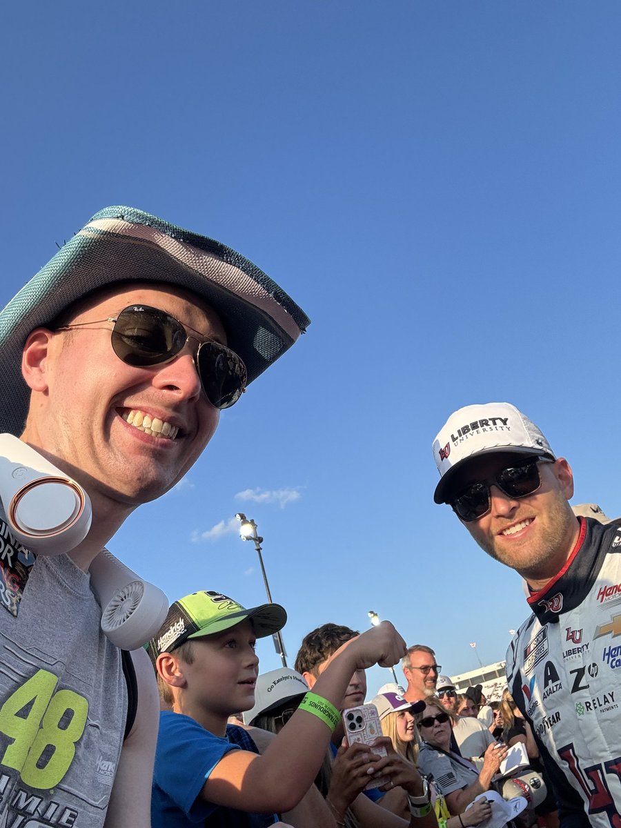 spartyryanh's tweet image. Vacation well spent in Virginia🤘🏻🤠🍖🏁 @NASCAR @RichmondRaceway @WilliamByron @joeylogano @tydillon @TeamHendrick @Team_Penske