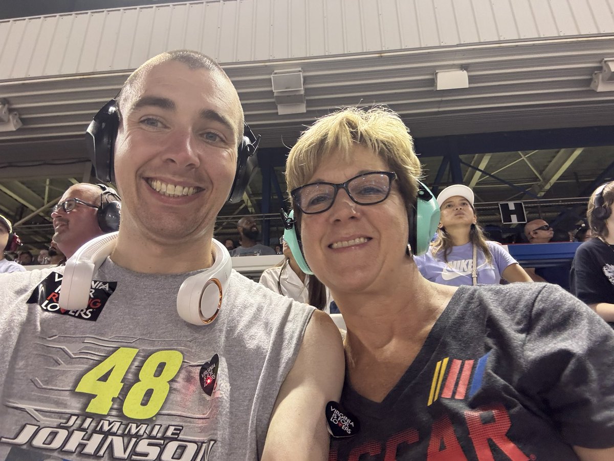 spartyryanh's tweet image. Vacation well spent in Virginia🤘🏻🍖🤠🏁@NASCAR @RossChastain @JimmieJohnson @LEGACYMotorClub @TeamHendrick @TeamTrackhouse @zzqrva @RichmondRaceway @FoodNetwork @GuyFieri