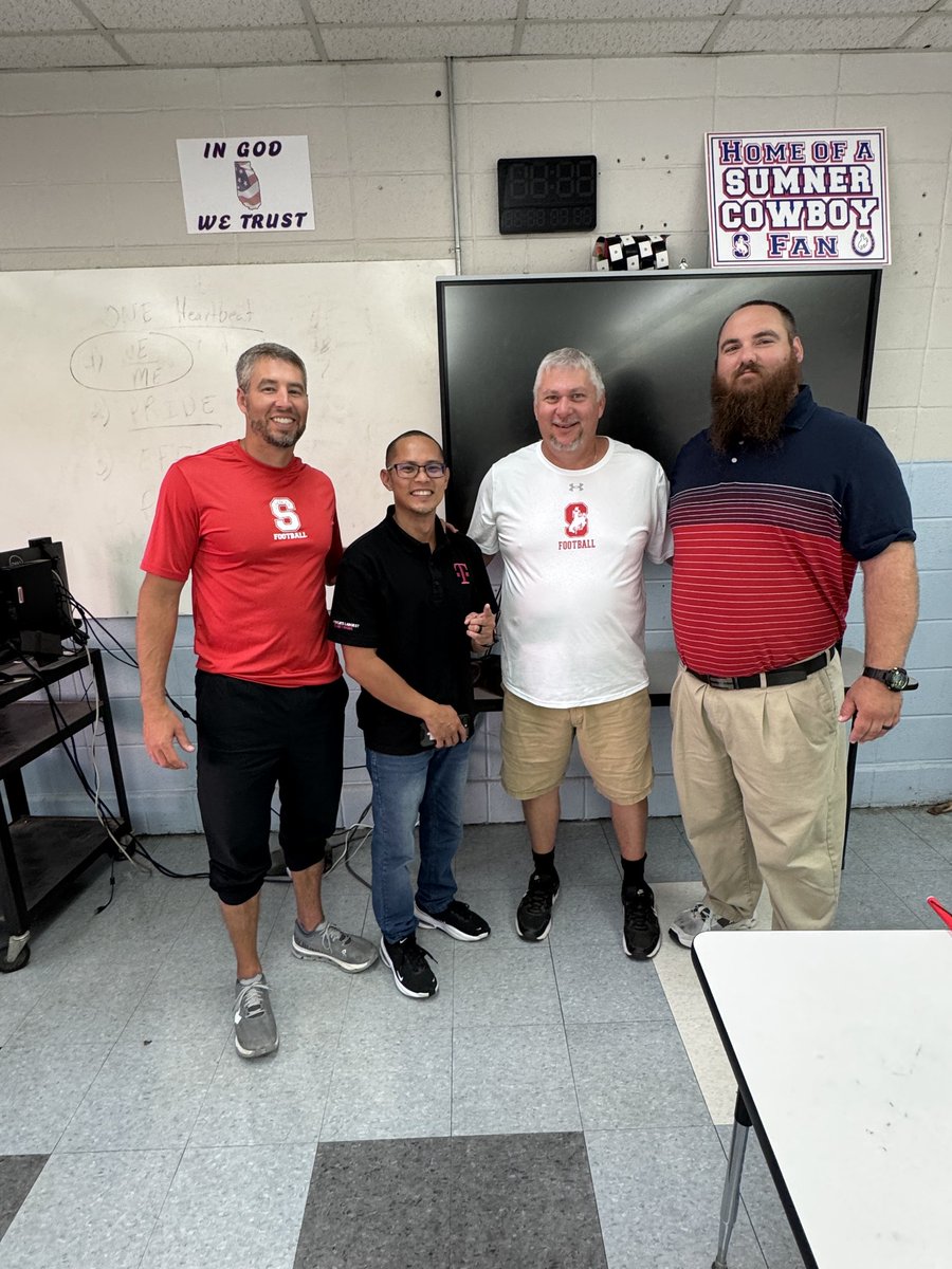 Want to give a shout out to <a href="/ed_salavarria/">Ed Salavarria</a>.  Appreciate ya coming by to talk with us.  We are definitely "In it to Win it" with <a href="/TMobile/">T-Mobile</a> #Sweepstakes #FN5GL <a href="/coachcurrier/">RCURRIER</a>