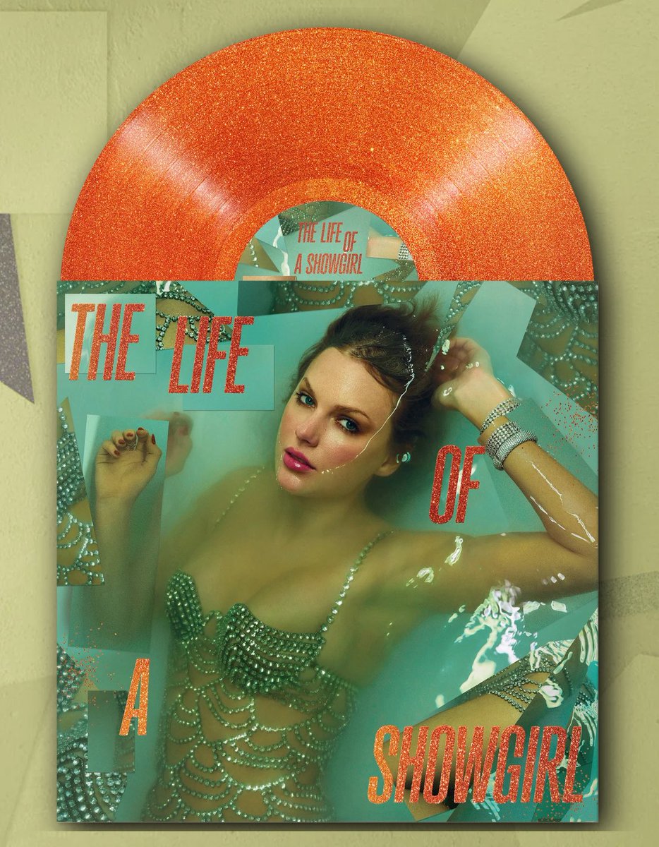 troubledcubb's tweet photo. HOW DID WE MISS THIS?! #TaylorSwift https://t.co/MppE11Mr6b