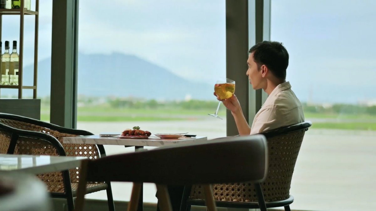 denegomez's tweet photo. 02/02 - My favorite frames in the 2024 AVP of Clark International Airport ✈️ https://t.co/5tu0Qbfeku