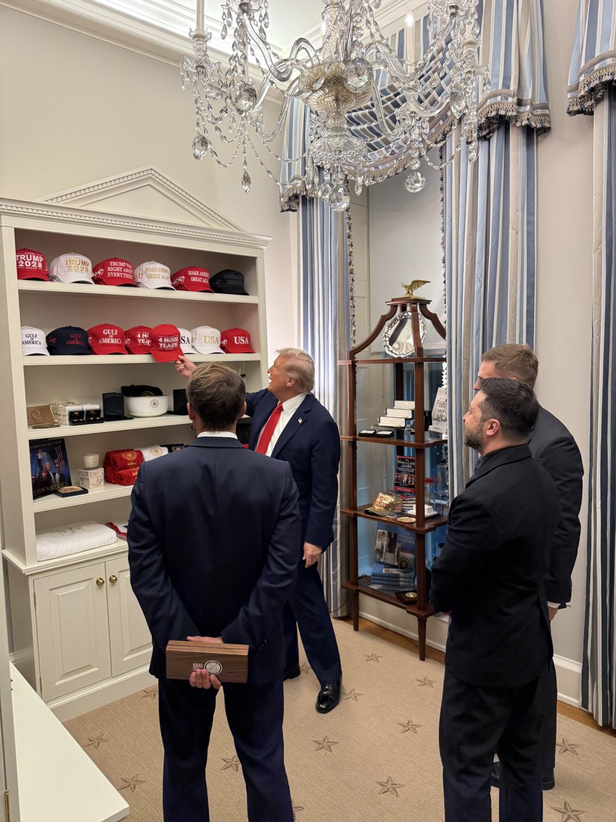 Benny Johnson (@bennyjohnson) on Twitter photo President Trump showing off his "4 more years" hat to Zelensky and Macron.
Nightmare fuel for the left 🤣
📸: <a href="/MargoMartin47/">Margo Martin</a> President Trump showing off his "4 more years" hat to Zelensky and Macron.
Nightmare fuel for the left 🤣
📸: <a href="/MargoMartin47/">Margo Martin</a>