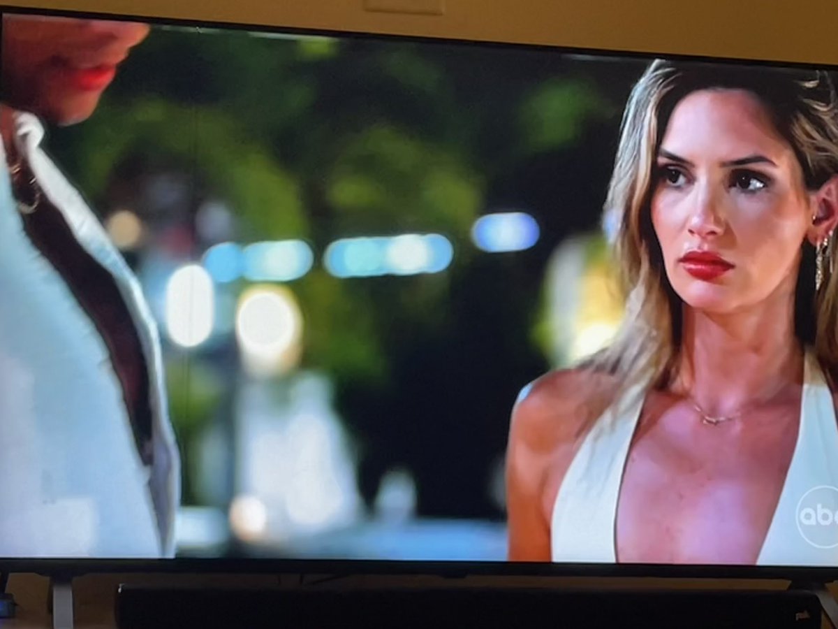 Kat being mad h*rny for Dale after he defends her is killing me #BachelorInParadise