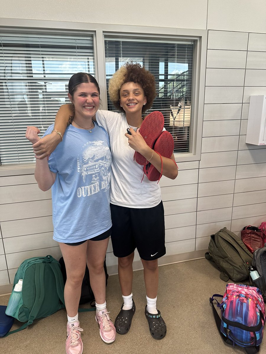 Mansfield Girls Basketball (@ladytigers_mhs) on Twitter photo Competitors of the day!
<a href="/CassidyVTucker/">Cassidy Tucker</a> 2026
<a href="/KylieFarnan20/">KylieFarnan</a> 2028
Top finishers every set as they battled it out in Syracuse drill all practice.
Ended their day here leading the way at Strength Squad lift after school.
Leaders lead!
#CommittedBeyondConvenience Competitors of the day!
<a href="/CassidyVTucker/">Cassidy Tucker</a> 2026
<a href="/KylieFarnan20/">KylieFarnan</a> 2028
Top finishers every set as they battled it out in Syracuse drill all practice.
Ended their day here leading the way at Strength Squad lift after school.
Leaders lead!
#CommittedBeyondConvenience