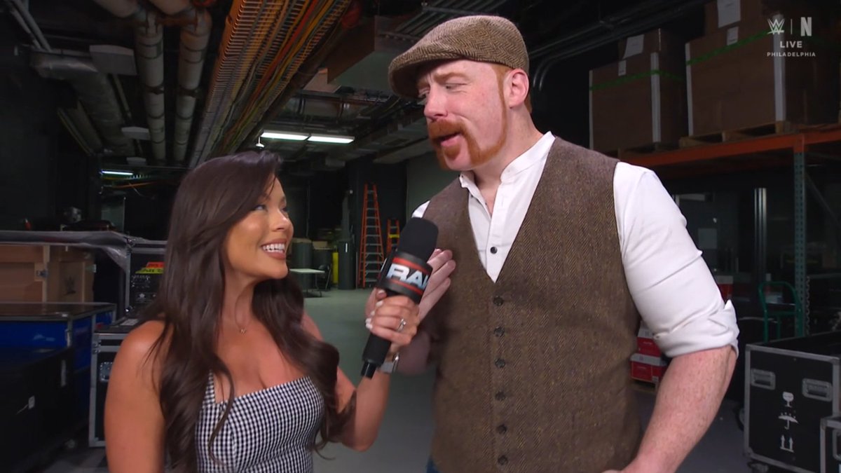 More Jackie Redmond! Yes Please!
#WWERaw