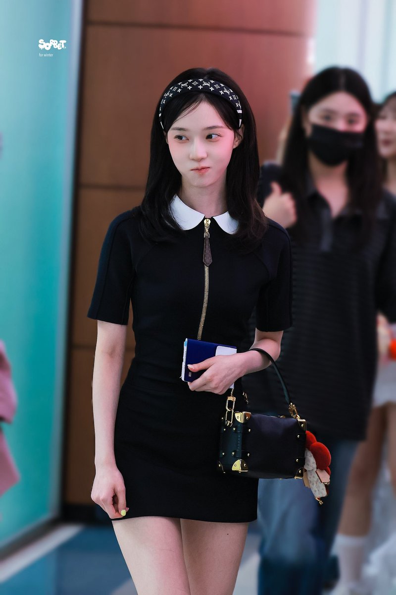 hourly winter (@hourlykwinter) on Twitter photo 