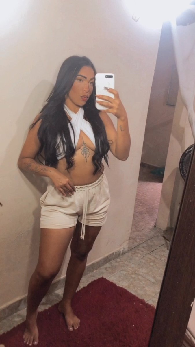 _Fernandhinha29's tweet photo. Me amando 🥰 https://t.co/jTrGHit9ge