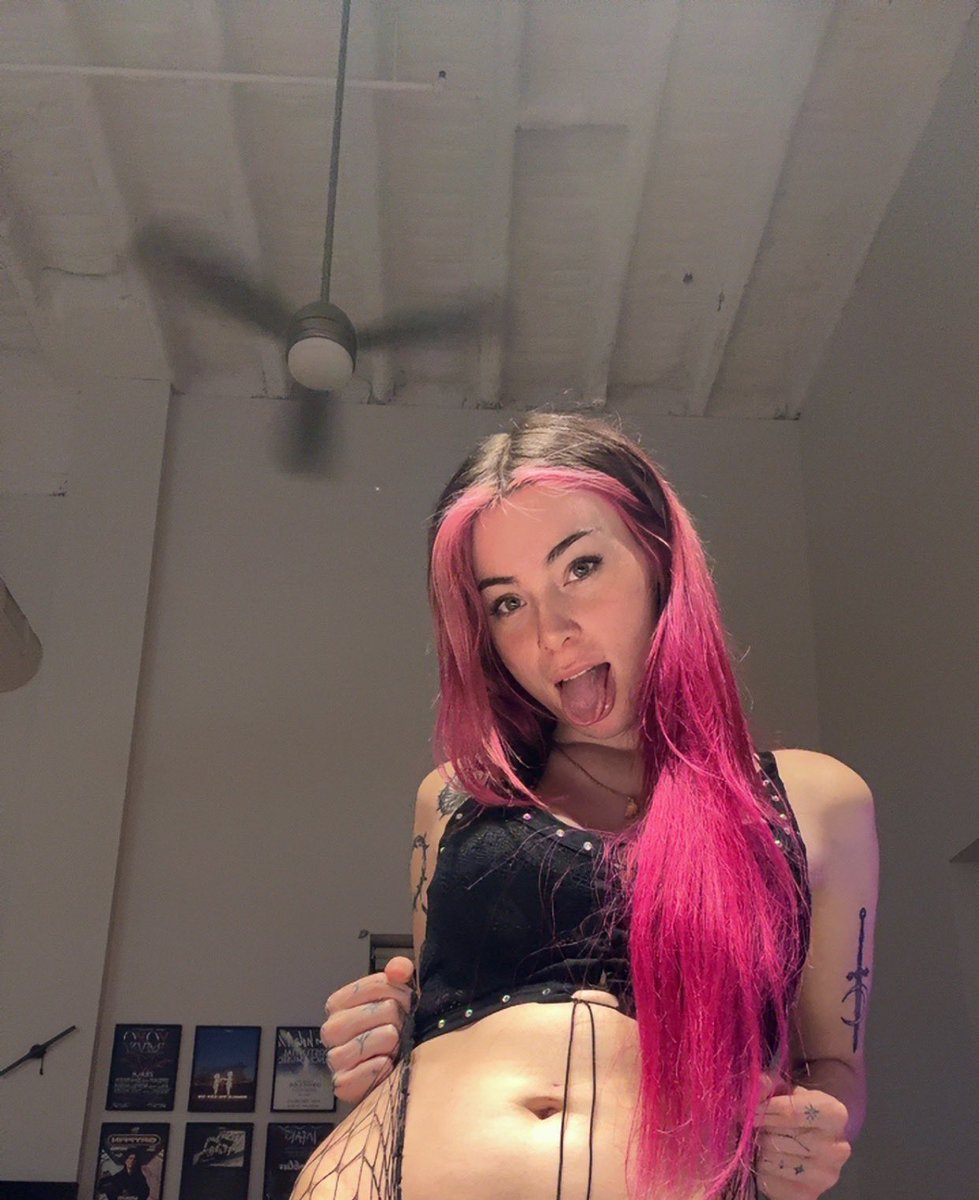 interact w this post if u want the full pic ❤️‍🔥