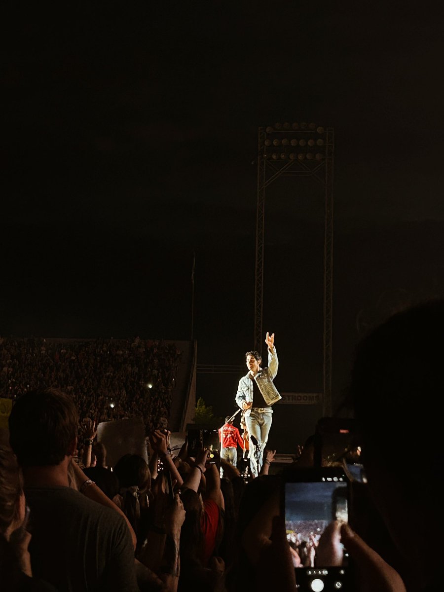 madi tweet media