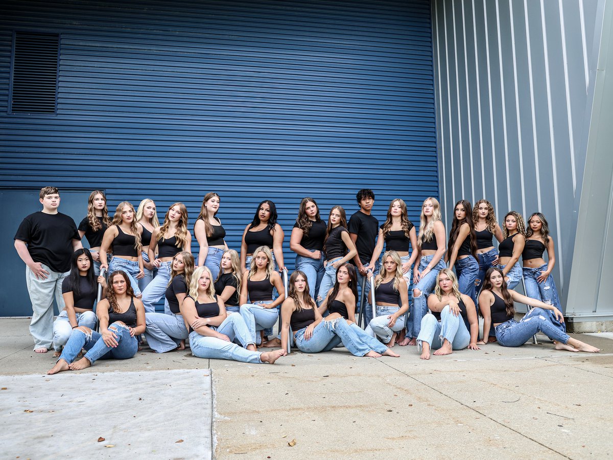 ICTritons's tweet photo. One of the most important parts of the Triton gameday experience, we caught up with @TritonDance_IC today (8/18) for #MediaDay! 🔱💙 More at https://t.co/3ZyF1keXjM #TritonNation #TritonExperience #BeATriton #GoBigBlue #ICDT https://t.co/4ik1WABqaz