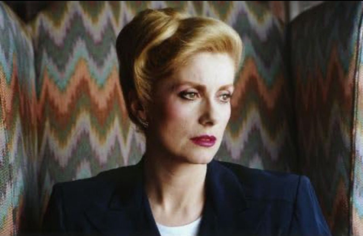 De Película Caracol Radio tweet media