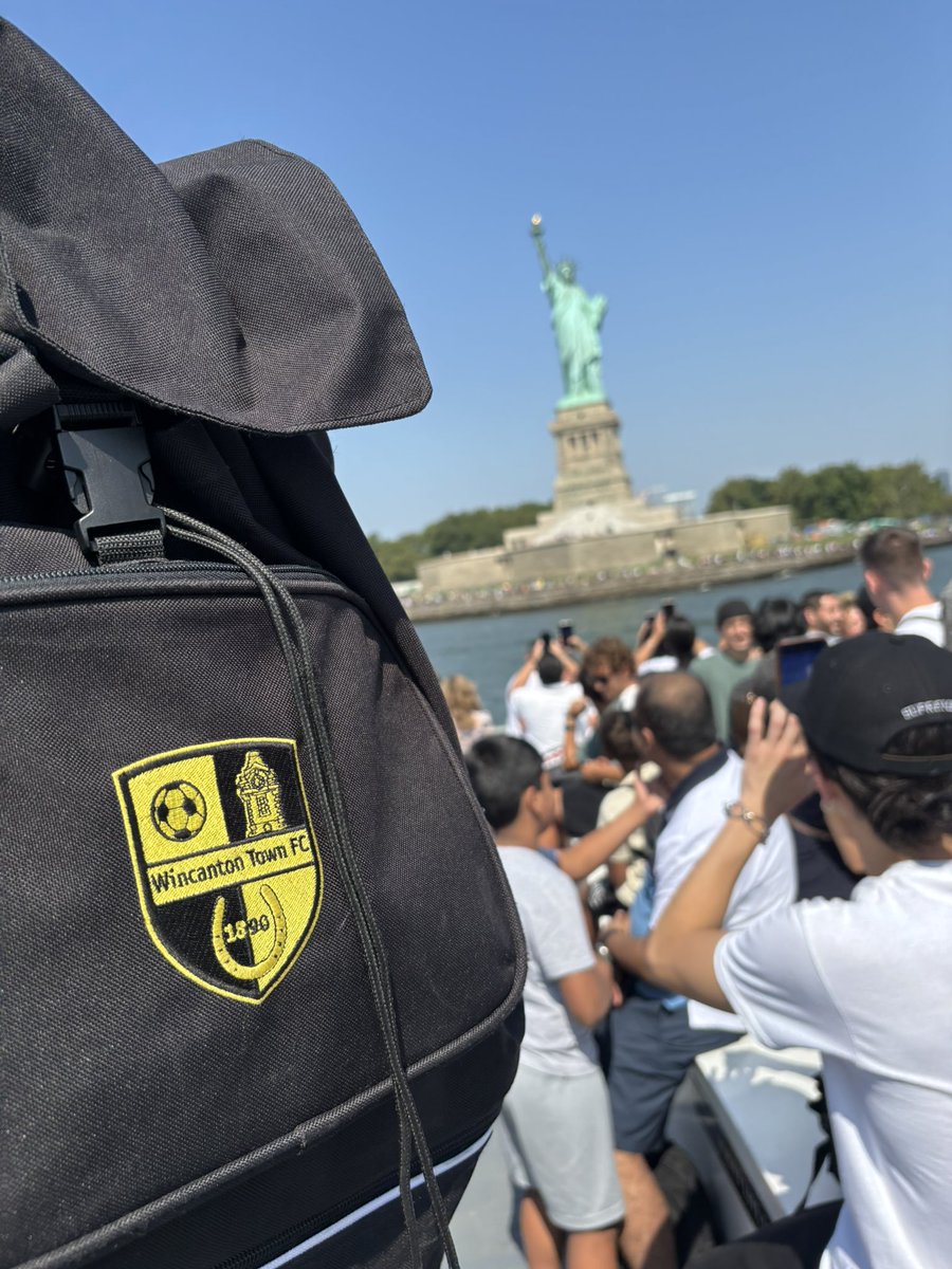 GGC1987's tweet photo. I don’t know this for a fact but this might be the first time @WincantontownFC has made a visit to the Statue of Liberty &amp; Brooklyn Bridge 🐝 https://t.co/lxN5hxiDdK